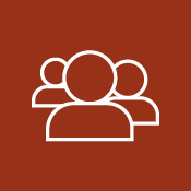 Icône de trois silhouettes (profils de têtes et épaules) représentant des personnes ou une équipe en ligne blanche sur fond marron-rouge.